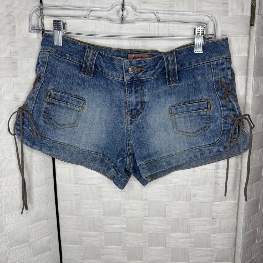 Vintage Y2K Juniors 5 Denim Shorts Blue Lace Up Sides Low Rise Y2K Medium Wash
